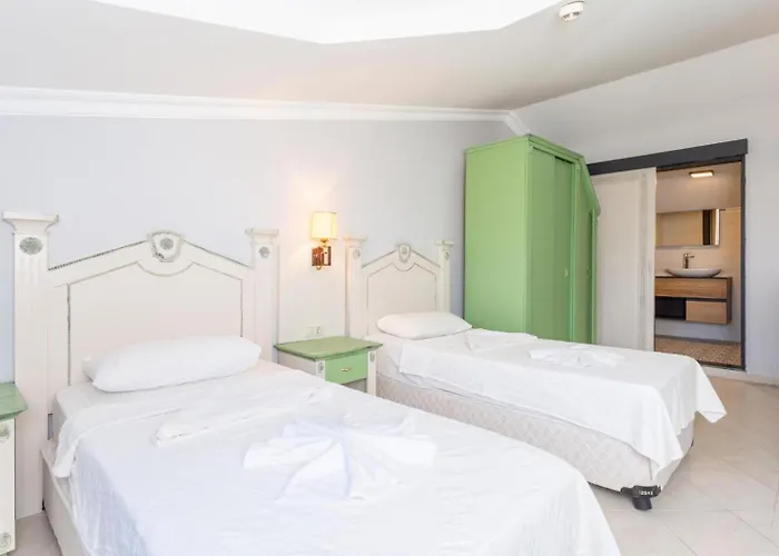 Villa Ayla Paradise *