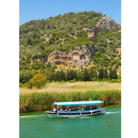 Vilă Ayla Paradise