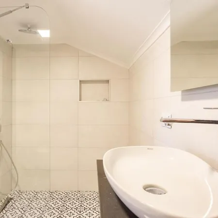 Ayla Paradise فيلة