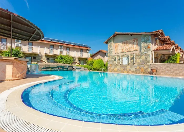 Ayla Paradise Vilă